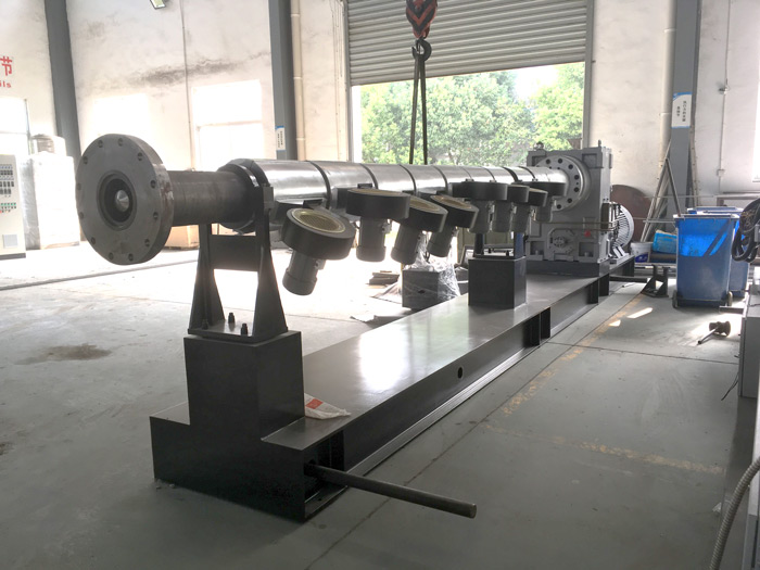 Einzelschneckenextruder.jpg.