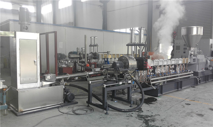 Twin-Screw-Extruder