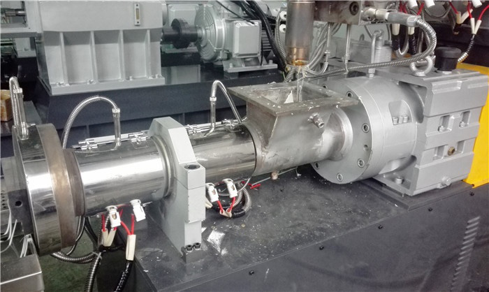 Zweistufiger Extruder