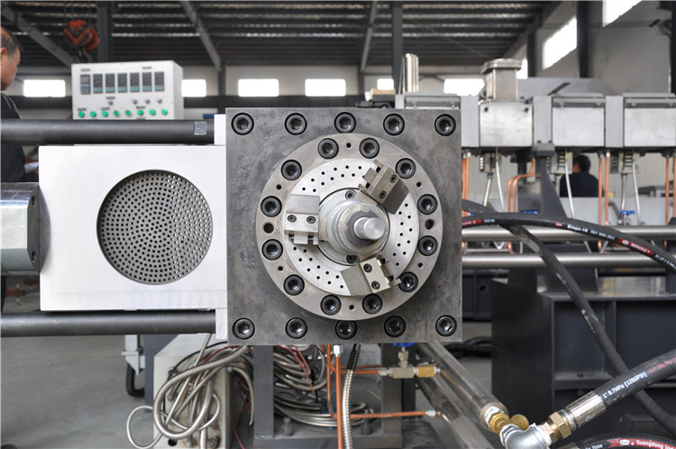 Zweistufige Extruder-8 